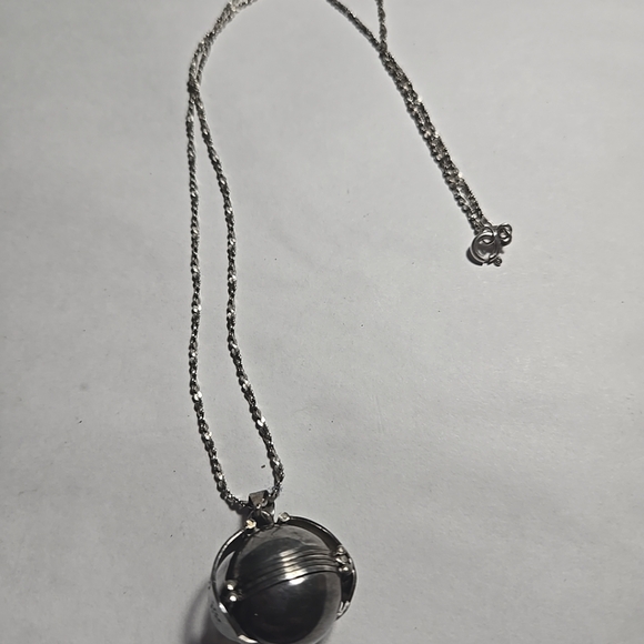 Rare Vintage Maskit Silver 925 Pendant Necklace from Italy photo album Locket